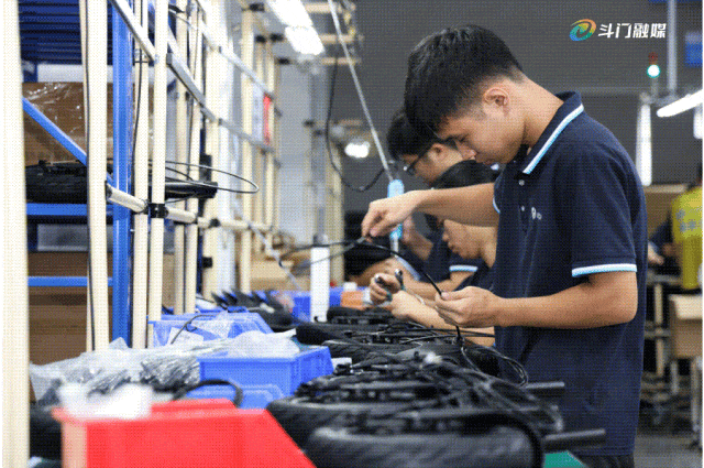 1725419407457838.gif 2.gif